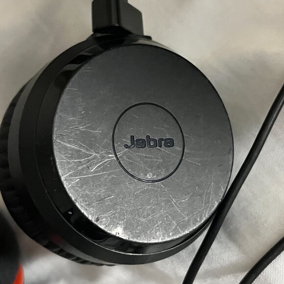 Jabra Evolve 30 II Stereo Wired Headset with Boom Mic –3.5mm Jack – Black/Red - Picture 3 of 5